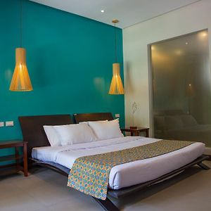 King Room Garden View